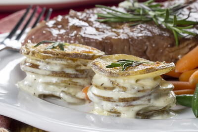 Parmesan-Potato-Stacks_ArticleImage-CategoryPage_ID-1775731